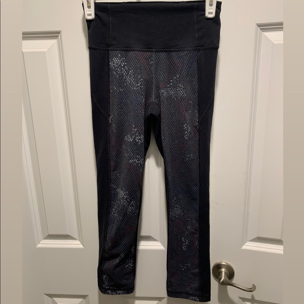 Slightly used Under Armour leggings